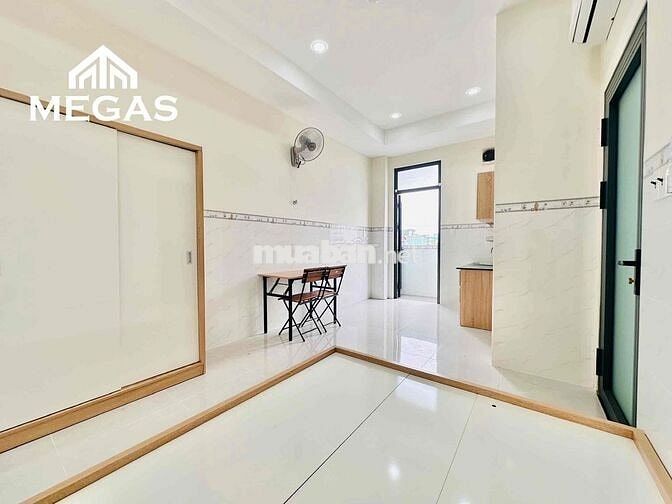 🌆 PHÒNG BAN CÔNG CỬA SỔ ĐẦY ĐỦ NỘI THẤT