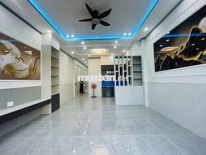Căn nhà đẹp SHR ngay tại trung tâm 109m2 nhà đẹp 790 triệu TL