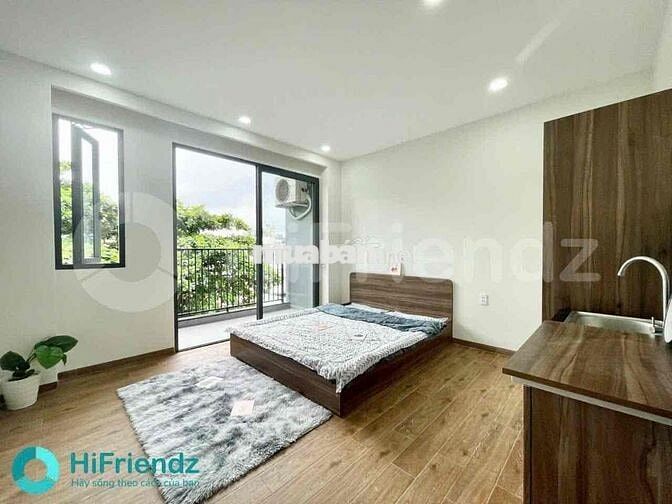 Studio ban công - cửa sổ trời bự giá rẻ ngay Đầm Sen - Ông Ích Khiêm