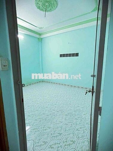 Cho thuê nhà MTKD đường Lạc Long Quân P3 Q11