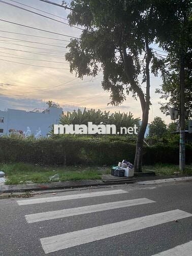 BÁN LÔ ĐẤT HIẾM – 2 MẶT TIỀN ĐẸP, ĐỐI DIỆN CÔNG VIÊN – GẦN TRẦN ĐẠI NG