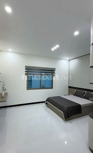 BÁN NHÀ ĐẸP 1 trệt 1 lầu giá 2 tỷ 500 triệu TRUNG TÂM TP. TDM