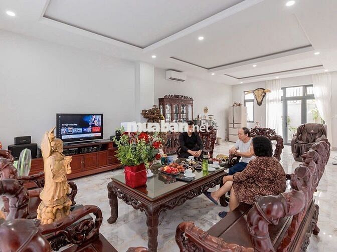 BIỆT THỰ PHAN VĂN ĐỊNH GẦN BIỂN NGUYỄN TẤT THÀNH