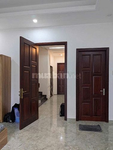 Bán nhà ngay Emart hẻm 6m Phan Văn Trị 90m2 ngang 5m 6 tầng thang máy 