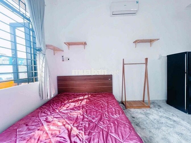 PHÒNG FULL NỘI THẤT BAN CÔNG - NGAY HOÀNG HOA THÁM