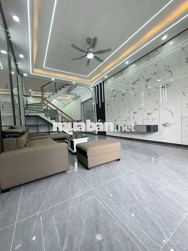 Bán nhà lầu 3PN Dt120m sàn full nội thất 2ty650 tân hiệp tân Uyên