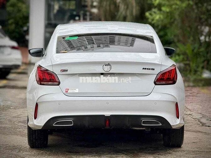 MG MG5 2025