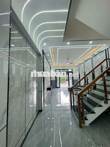 Bán nhà lầu 3PN Dt120m sàn full nội thất 2ty650 tân hiệp tân Uyên