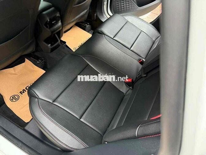 MG MG5 2025