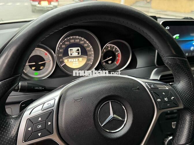 Mercedes Benz C Class 2012 C300 AMG - 73000 km