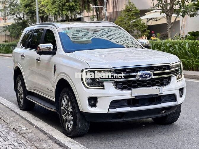 EVEREST TITANIUM 2024 4x2