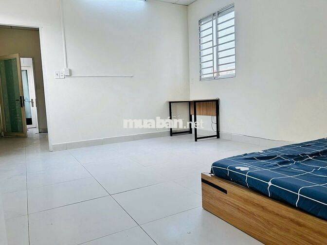 CHÍNH CHỦ CHO THUÊ CĂN HỘ FULL NỘI THẤT 3 CỬA SỔ TRỜI THOÁNG MÁT