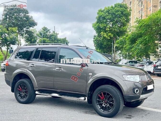 Mitsubishi Pajero Sport D 4x2 AT 2012