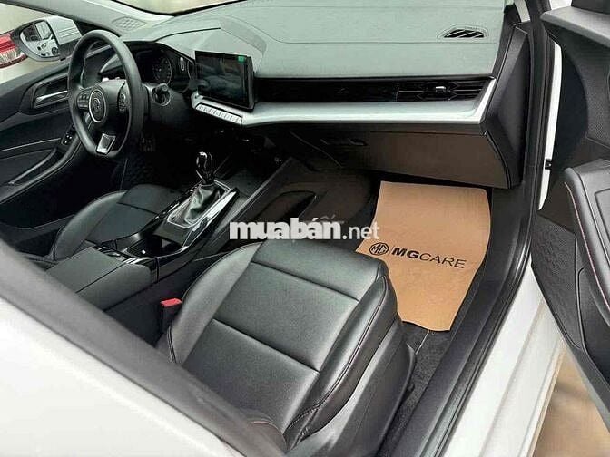 MG MG5 2025