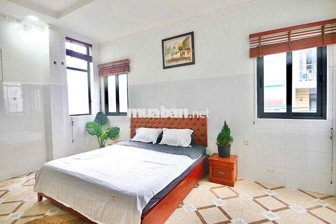 QUẬN 10- HẺM Ô TÔ CỬA SỔ THOÁNG - Gần UEH, Vạn Hạnh Mall, ĐHYD