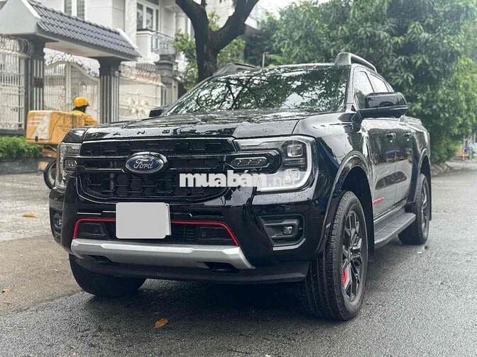 Ford Ranger 2024 Stormtrak 2.0 4X4 AT - 3000 km