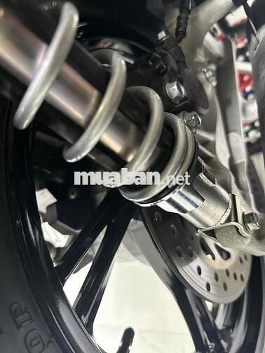 SH 160! siêu mới giá rẻ hơn xe mới cả đoạn
