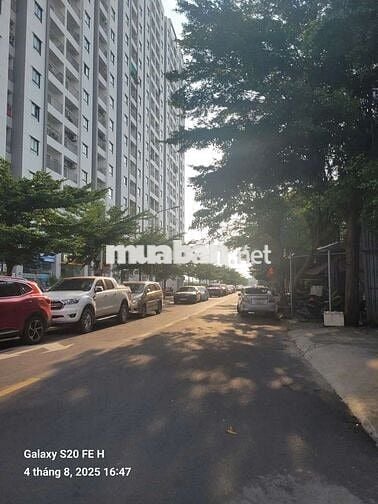 NHÀ 5X20M 3 TẤM CÓ THANG MÁY NGAY CHUNG CƯ