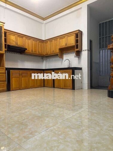 Nhà cấp 4 gác lửng chỉ 2tỷ 750