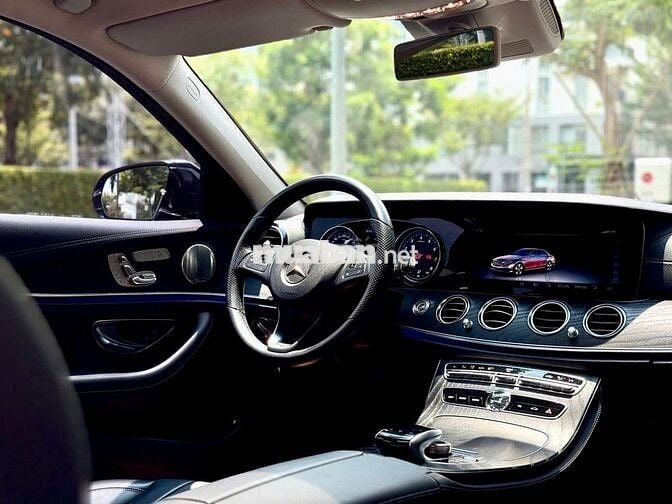 Mercedes Benz E250 2018 - 76000 km