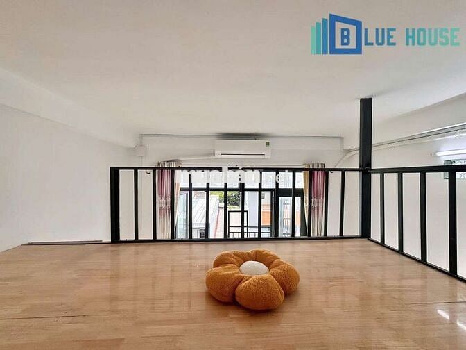CHO THUÊ CĂN HỘ BAN CÔNG NẰM GIỮA ĐẠI HỌC CÔNG THƯƠNG VÀ VĂN HIẾN