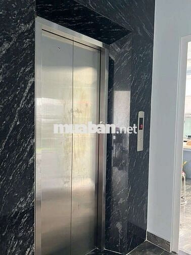NHÀ 5X20M 3 TẤM CÓ THANG MÁY NGAY CHUNG CƯ