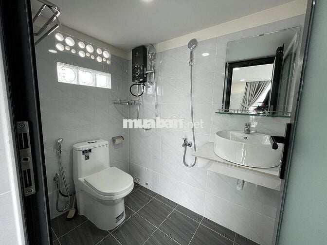 CĂN HỘ DUPLEX FULL NỘI THẤT - BAN CÔNG MỚI XÂY 100% NGAY SAU ĐH VLU