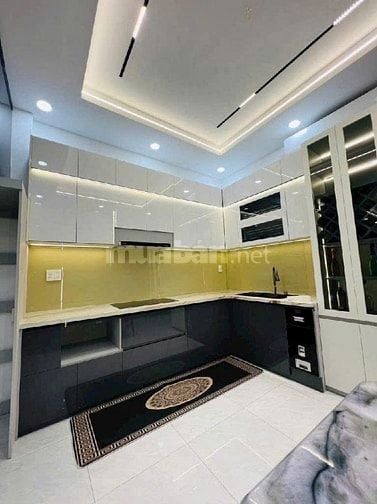 BÁN NHÀ ĐƯỜNG HÔ VĂN HUÊ PHƯỜNG 10 GIÁ CHỈ 3TỶ2 TL 55M2 SHR