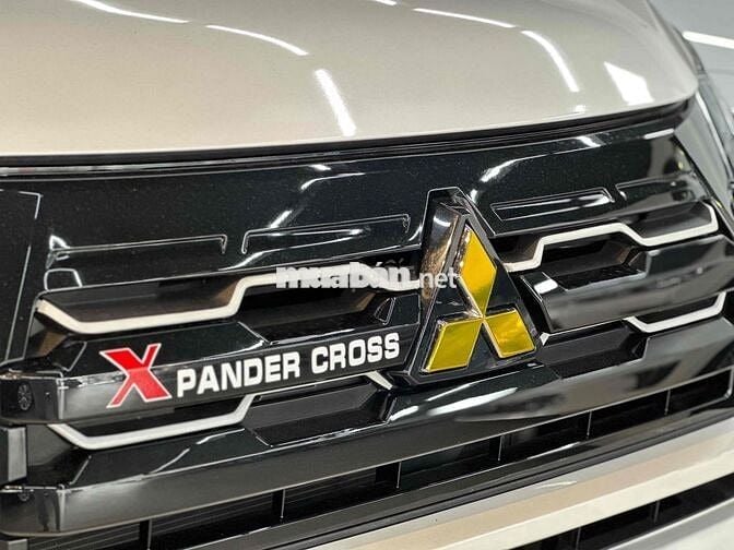 Mitsubishi Xpander 2024 Cross 1.5 AT - 7000 km