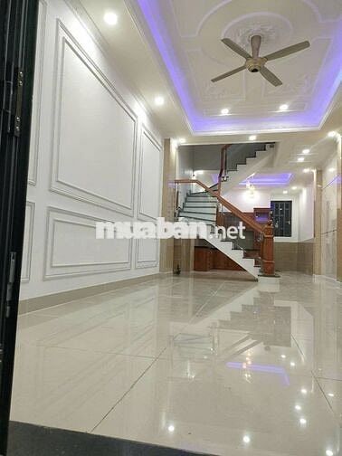cho thuê nhà KDC hoàng nam 5 gồm 4 phòng ngủ cách vòng xoay an phú 1km