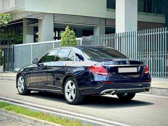 Mercedes Benz E250 2018 - 76000 km