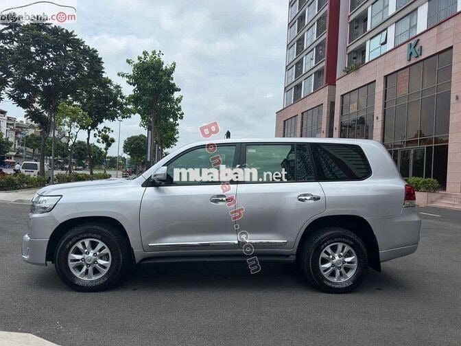 Toyota Land Cruiser 4.6 – đời 2016, nhập Mỹ