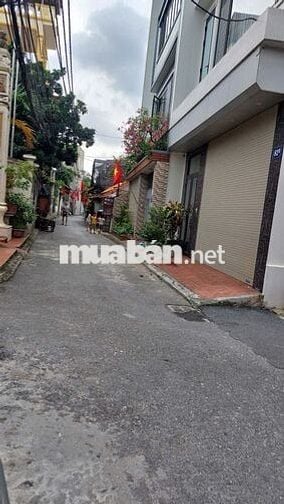 Bán đất phố Việt Hưng 55m2- mt4m- hơn 7 tỷ, ô tô, gần cổng làng Lệ Mật