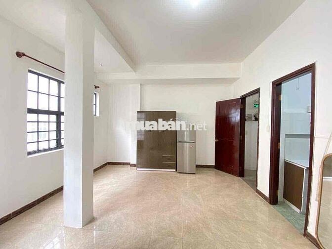 TÌM 2 BẠN Ở GHÉP PHÒNG NGAY ĐƯỜNG TÔ HIẾN THÀNH - TRUNG TÂM QUẬN 10
