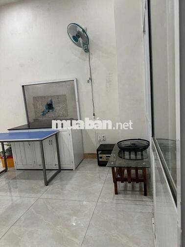 Cho thuê Tầng Trệt làm văn phòng công ty, mở lớp học thêm, kho hàng