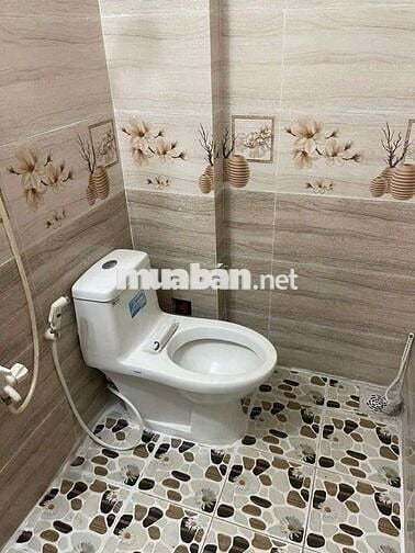 Ô tô ngủ trong nhà
Cho thuê nhà rộng 200m² gần Coopmart Đặng Thúc Vịnh