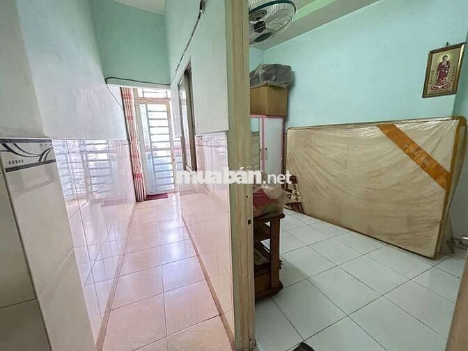Nhà mặt hẻm Xe Hơi, 24m2 2pn đường Chiến Lược, Bình Tân. Giá 2,2Tỷ TL