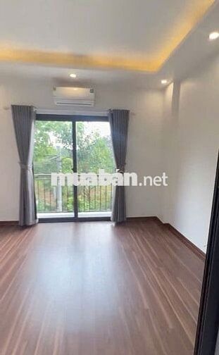 Nhà đơn lập 40m,ÔTÔ đến cửa,ngay TT xã HƯNG ĐẠO,10P lên ĐH PHENIKA