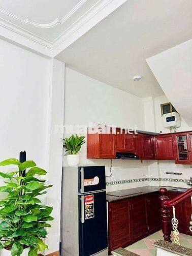 NHÀ ĐẸP CẦU GIẤY VỪA TẦM TIỀN, CẦN BÁN NHANH