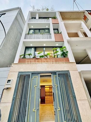 Nhà 50m2 Hoàng Hoa Thám, P6, Bình Thạnh. Xây 1 trệt 3 lầu, sổ riêng
