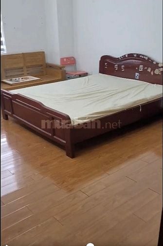 Cho thuê căn hộ chung cư ở tòa CT20 B khu đô thị Việt Hưng, tầng 8