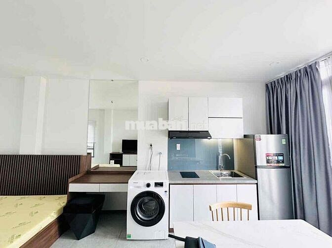 Cho thuê căn hộ Studio Ban công Q1 gần cầu Ông Lãnh, cầu Calmette