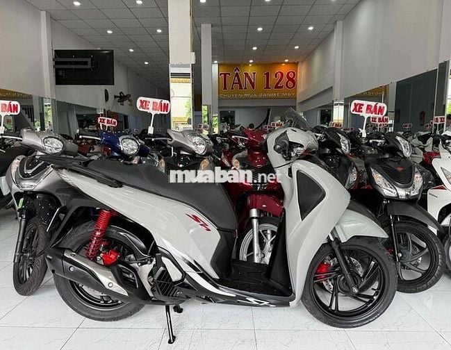 SH 150-2017. Màu Hót. Hàng Cắt Mẩu. Máy Zin Cực Êm