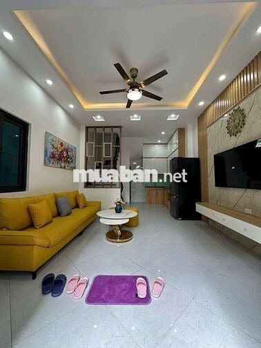 Bán nhà Ngô Quyền Hà Đông 32m 5 tầng ô tô full nội thất