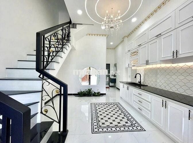Nhà mới xây 1T1L 103m2 ở Cần GIuộc, MT hẻm 6m, giá: 1Ty122 (SHR)