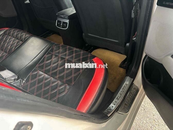 Hyundai Elantra 2017 1.6 MT còn rất đẹp