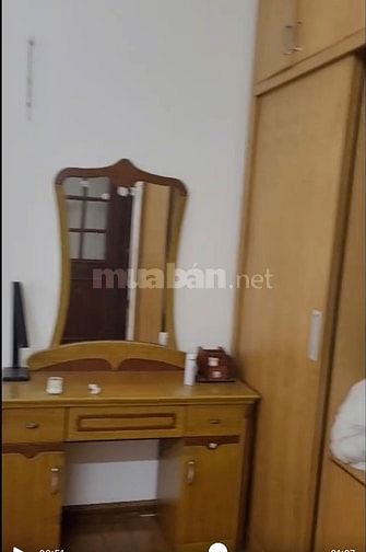 Cho thuê căn hộ chung cư ở tòa CT20 B khu đô thị Việt Hưng, tầng 8