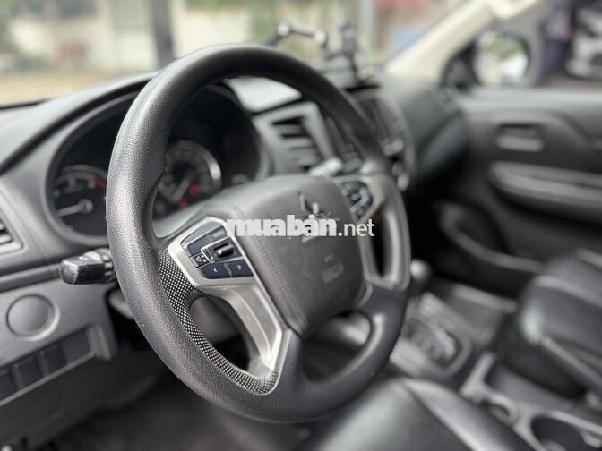 Mitsubishi Triton 2020 4x2 AT xe còn rất đẹp