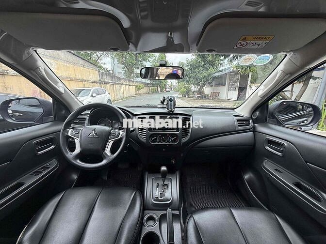 Mitsubishi Triton 2020 4x2 AT xe còn rất đẹp