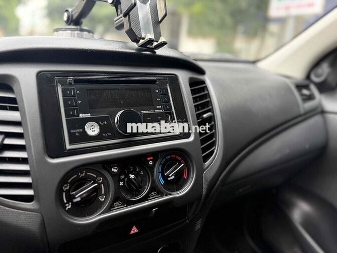 Mitsubishi Triton 2020 4x2 AT xe còn rất đẹp